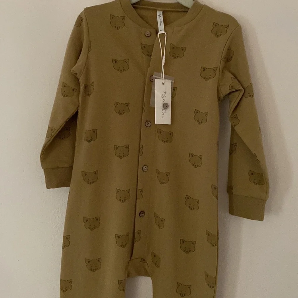 Rylee and Cru Sleepwear - Picture 2 of 3